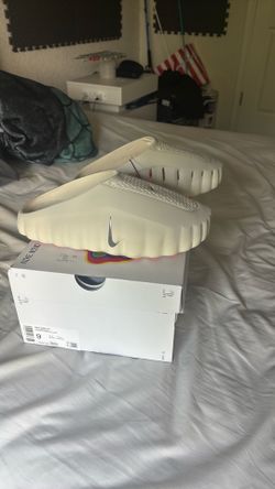 Nike Mind 001 LightBone Size 9 color beige