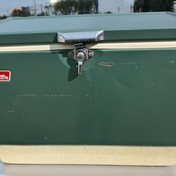 Vintage Coleman ice chest very clean $60 obo