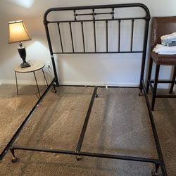 Bed Frame + Box spring 