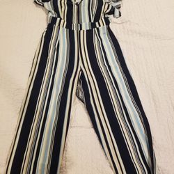 Women Romper Size 7 only wore once