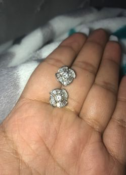 14k white gold diamond earrings