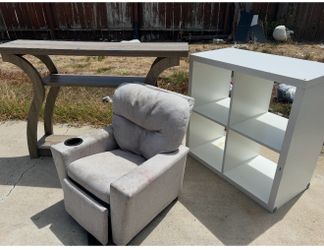 Sillón de niño  , mesita, mueble