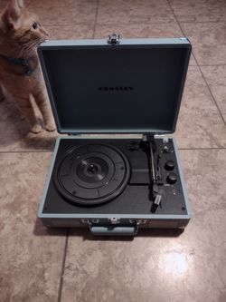 Crosley Record Player (Like New)