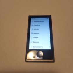 Apple Ipod Touch Nano (Gen7)16gb Like New Only Ipod No Charger Included