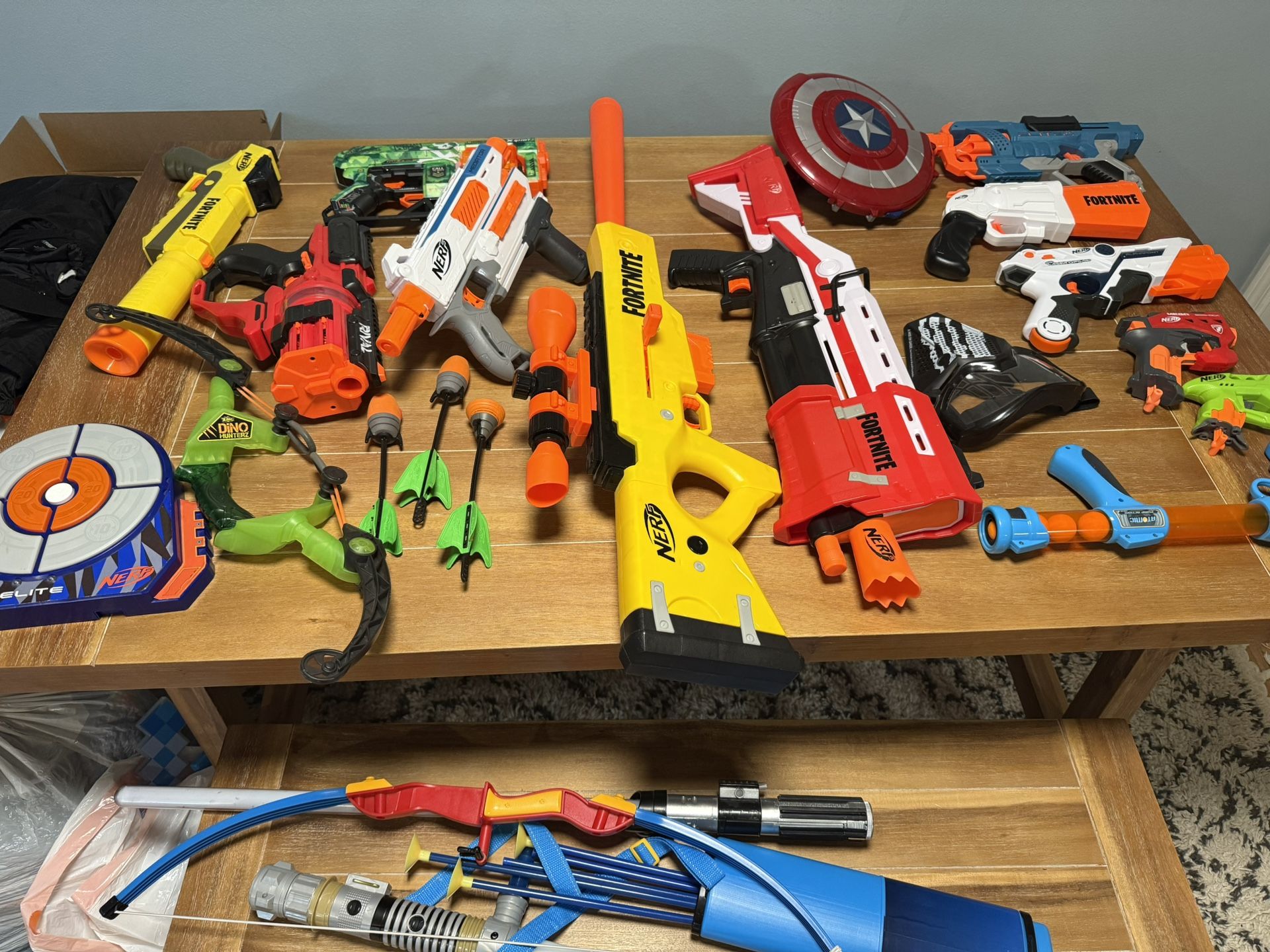 Huge Nerf Blaster Gun Lot + More Toys