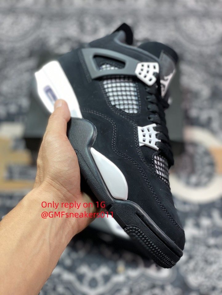 Air Jordan 4 Retro 'White Thunder'