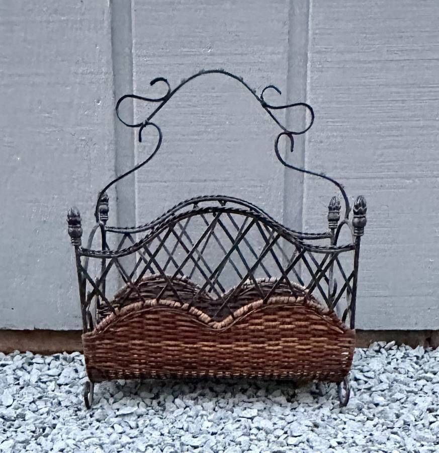 Vintage Mid Century BoHo Metal And Reed Magazine Rack Accent Decor