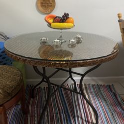 Wicker With Glass Round Table