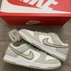 Nike Dunk Low Fleece Pack Honeydew Green Sizes 6 7.5 6.5 8 7 8.5 9 9.5 