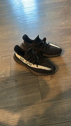adidas yeezy 350 oreo - size 9.5 Us