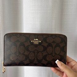 Coach long zipper wallet