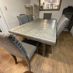 Dinning Table Farm Style