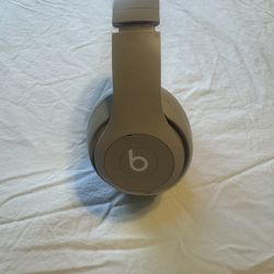Beats Studio Pro