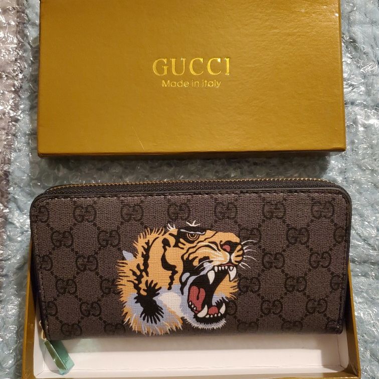 Really Nice Designer Gucci Wallet