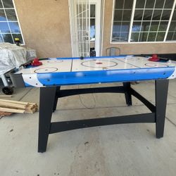 Air Hockey Table