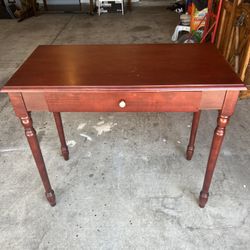 Desk And Chair 