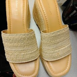 Steve Madden designer Wedges Size 10 M Worn Once