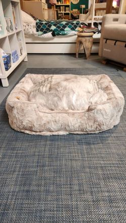 P.L.A.Y Dreamland lounge dog bed for sale. New, never used. Machine washable,  non-toxic