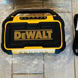 DeWALT 20V  Bluetooth Speaker 