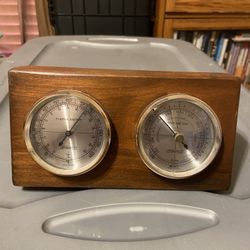 Thermometer Barometer 