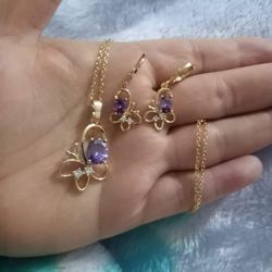 Gold Plated Necklace With The Earrings/Collar Con Aretes De Oro Laminado 