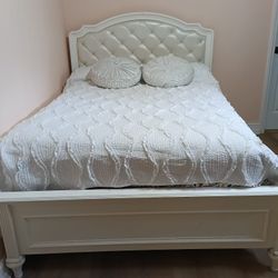  2 Nice   Bed  With Frame  AND MATRESS