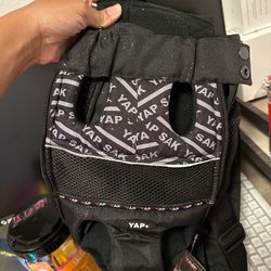 Small dog/cat carrier (Yap brand)