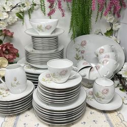 Prudential Bavaria Germany – Set of 8 + Serving Pieces