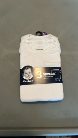 Gerber 3-Pack White Onesies 0-3 Months