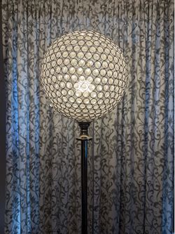 5ft Tall Ball   Chandelier / Lamp (Clear)