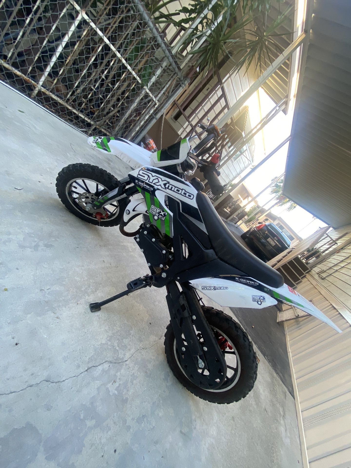 SYX MINI DIRT BIKE