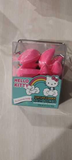Hello kitty - mike & ike bath bombs