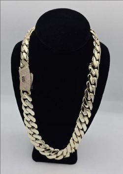 20mm x 24" Bold Cuban Link Chain   //  Cadena Cubana 20mm x 24" – Diseño Llamativo