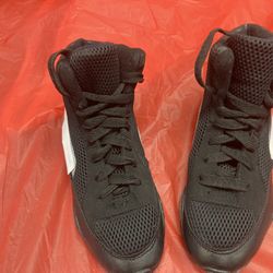 Wrestling / Boxing  / Martisl Arts Shoes 