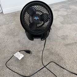 Vornado 630 Mid-Size Whole Room Air Circulator Fan