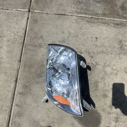 2004 Toyota 4Runner Headlight