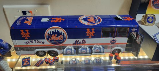 New York Mets team bus