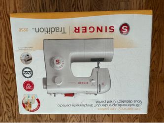 NEW Singer machine - model 2250