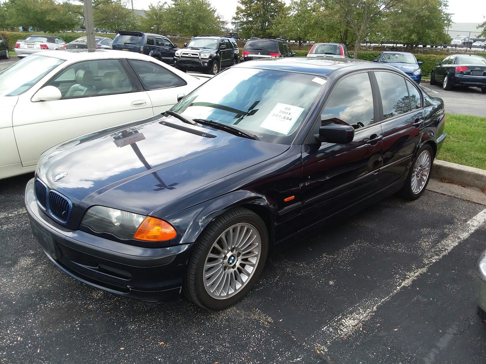 2001 BMW 325i Fully Loaded Drives Smooth