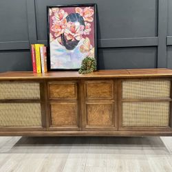🔥 Rare Mid-Century Modern Sylvania Stereo Console – FREE DELIVERY! 🔥