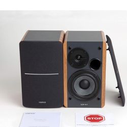 Powered Bookshelf Speakers