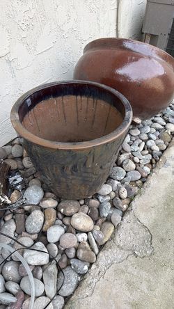 Large porcelain planters