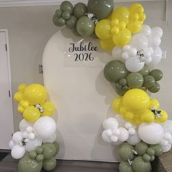 Balloon arch backdrop