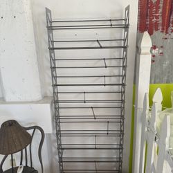 CD Rack. Holds 600 Compact Discs