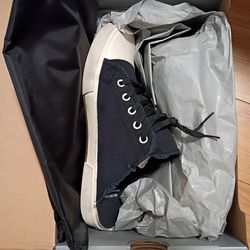 Balenciaga slip on new