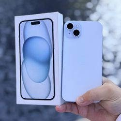 IPhone 15 Plus 128  GB,  Pristine Like New Condition.  Unlocked Use  any carrier.  Hablo Espanol.    