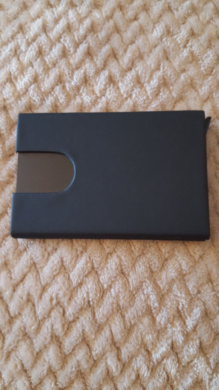 RFID Blocking Slim Wallet
