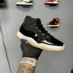 Jordan Jubilee 11’s (Size 8.5)