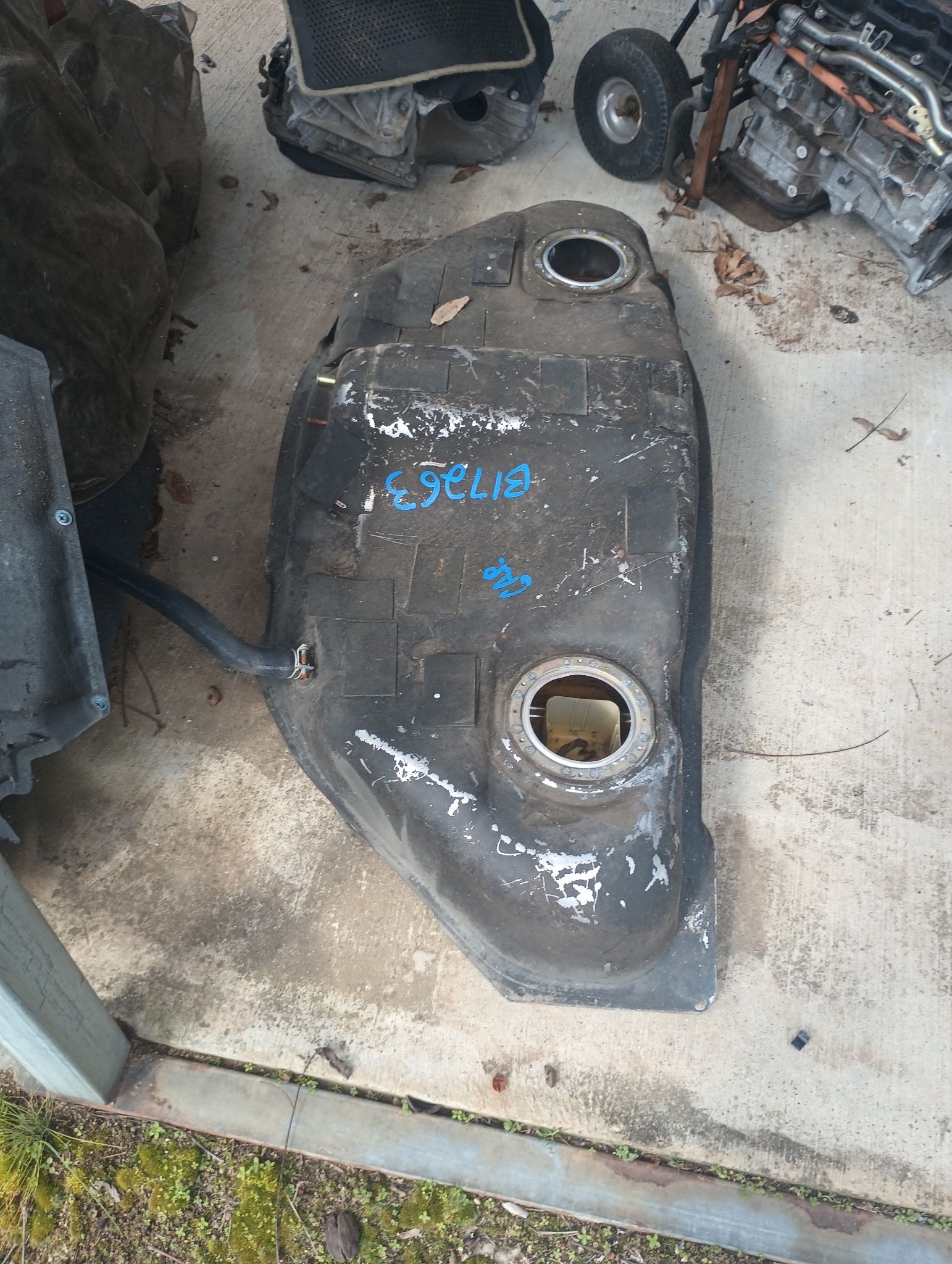 2003 Infiniti G35 Fuel Tank