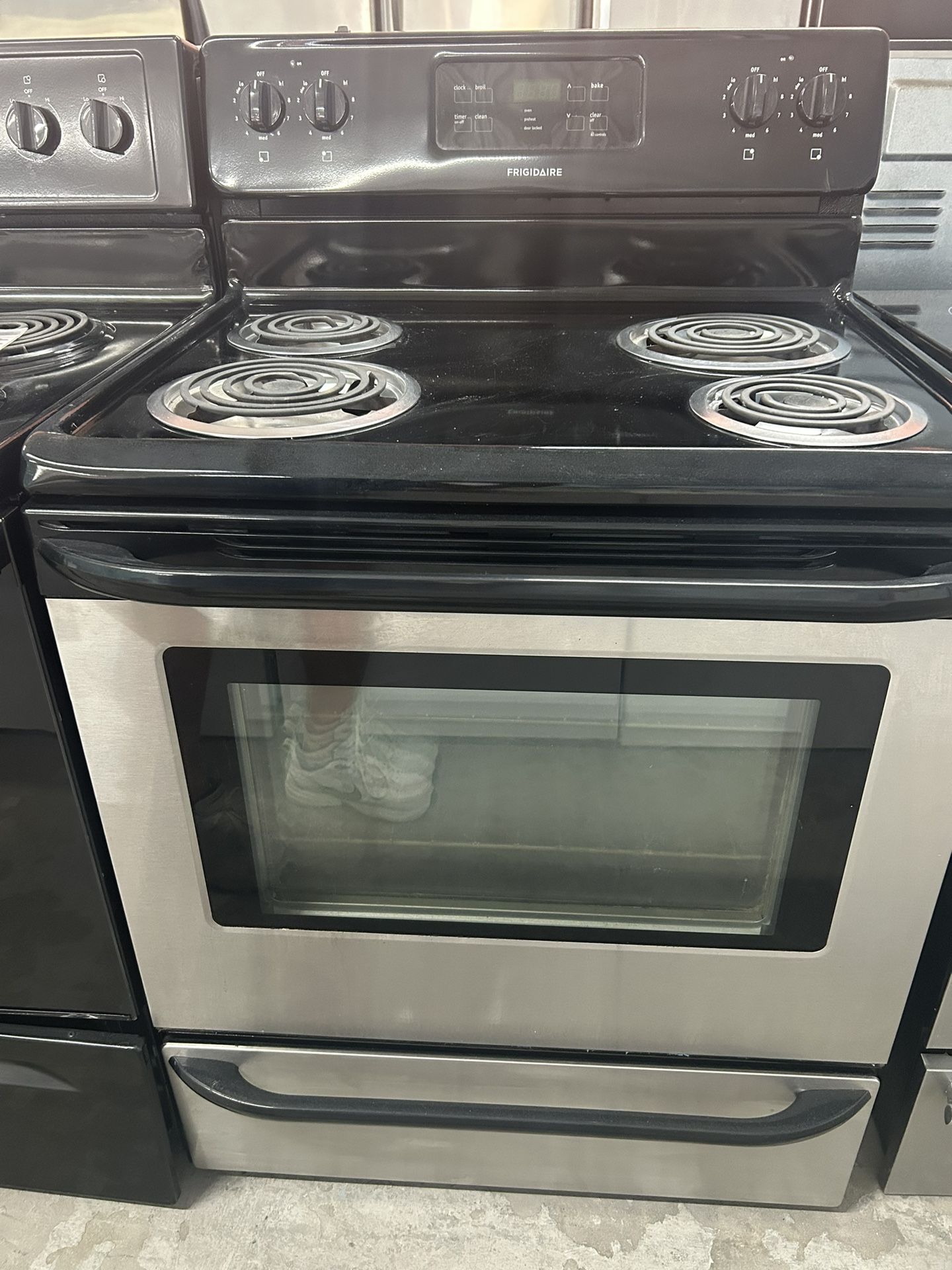 Self Clean Stainless Coil Top Stove